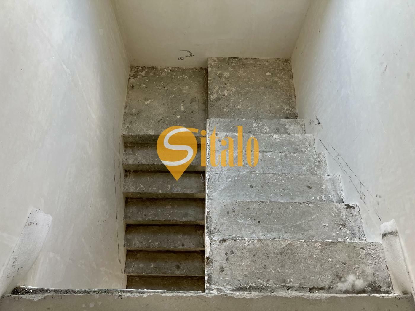 1835348976774552