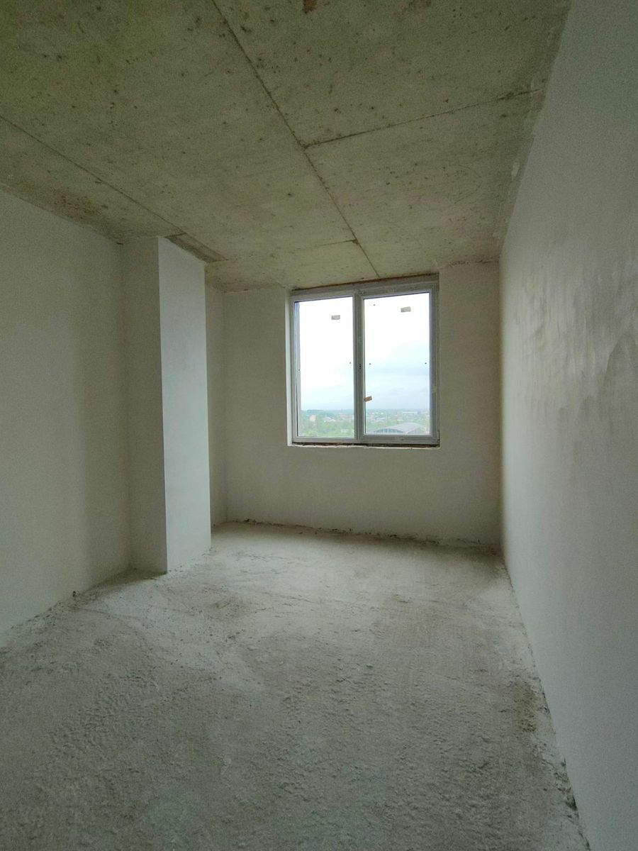 1832561055310553