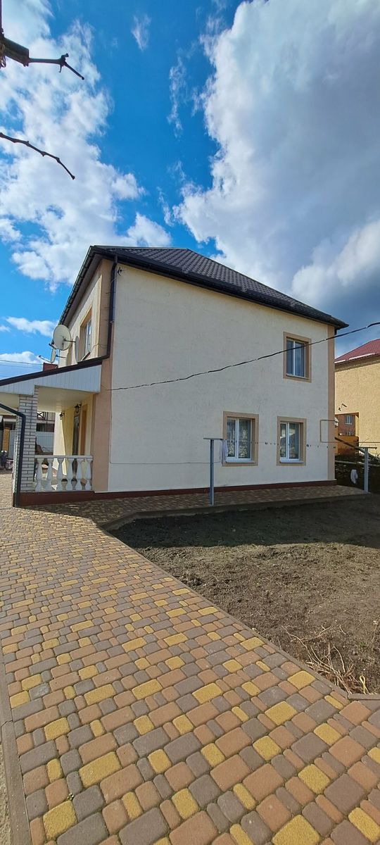 1835823378153555