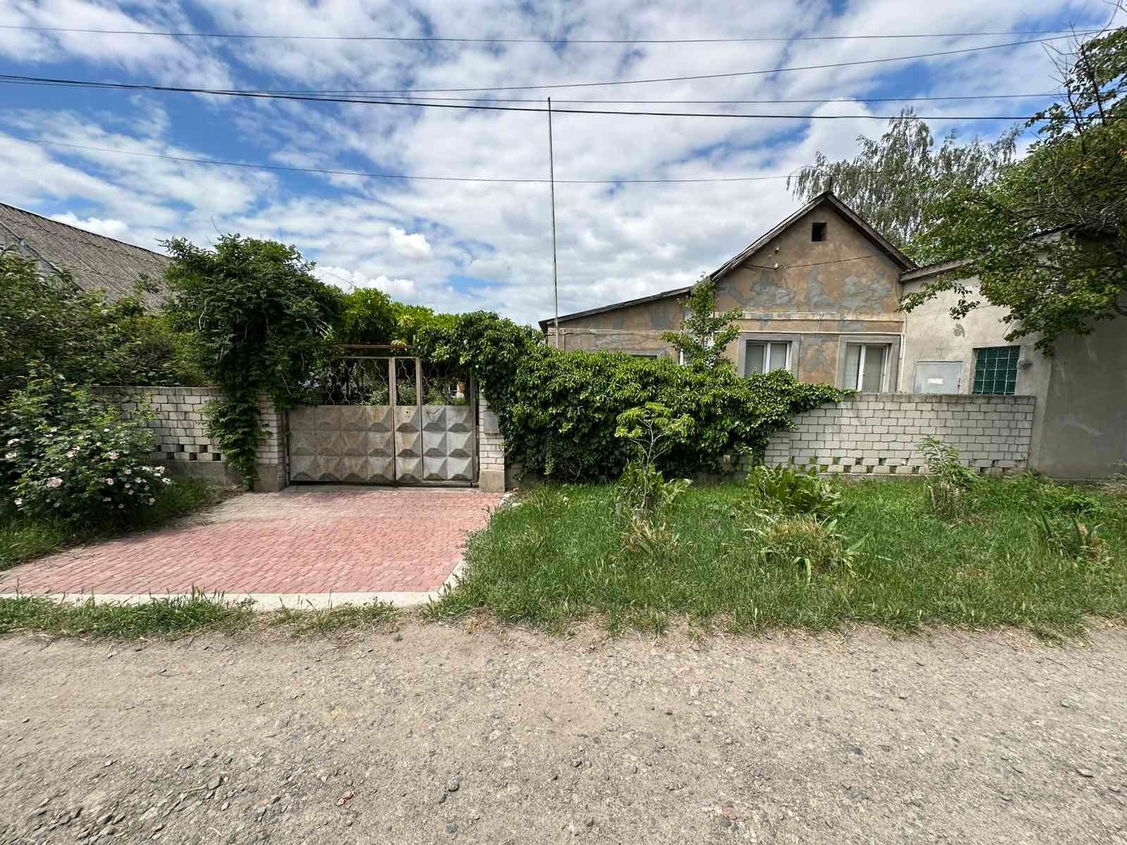 1837247126463555