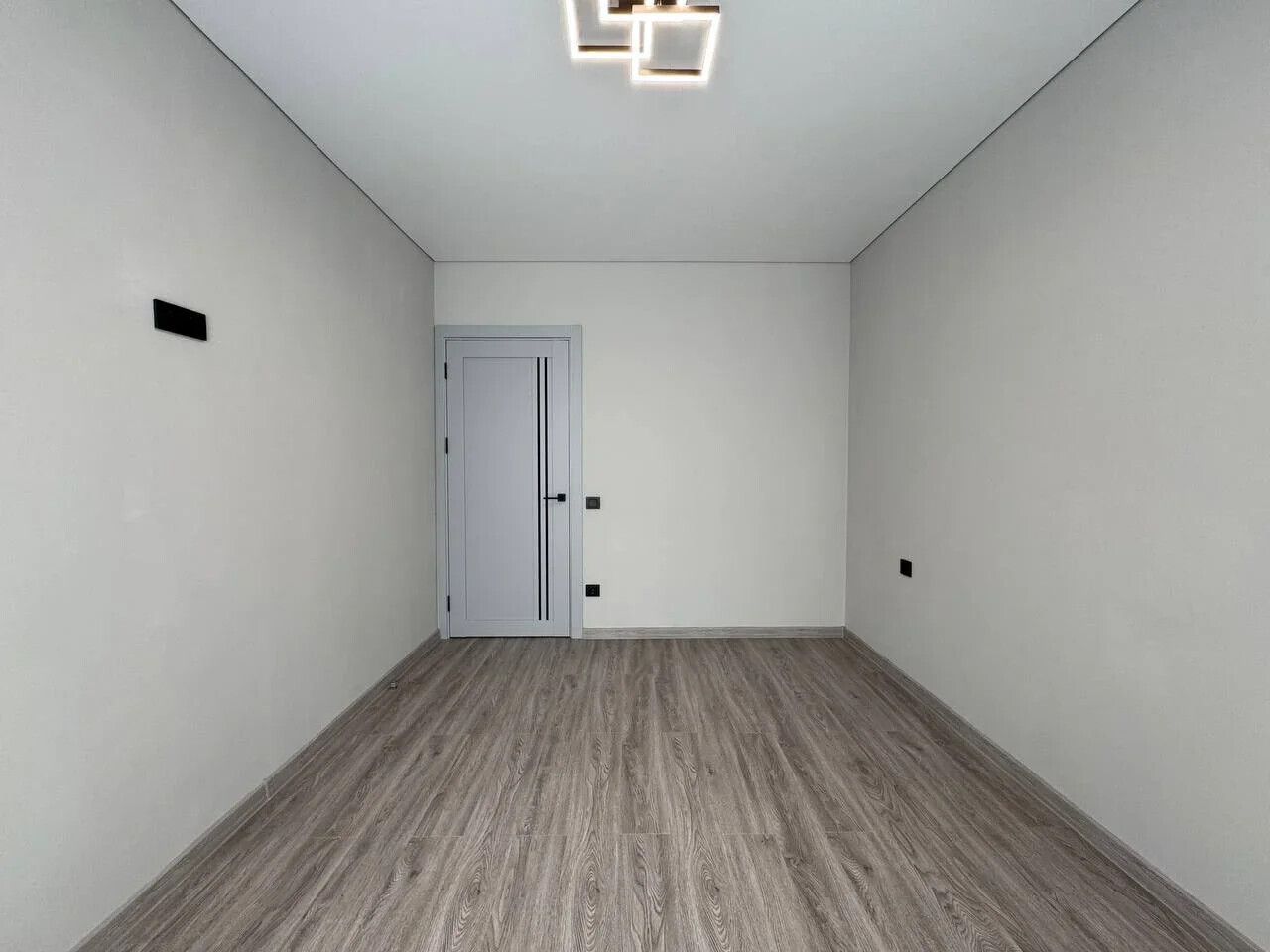 1839235986673556