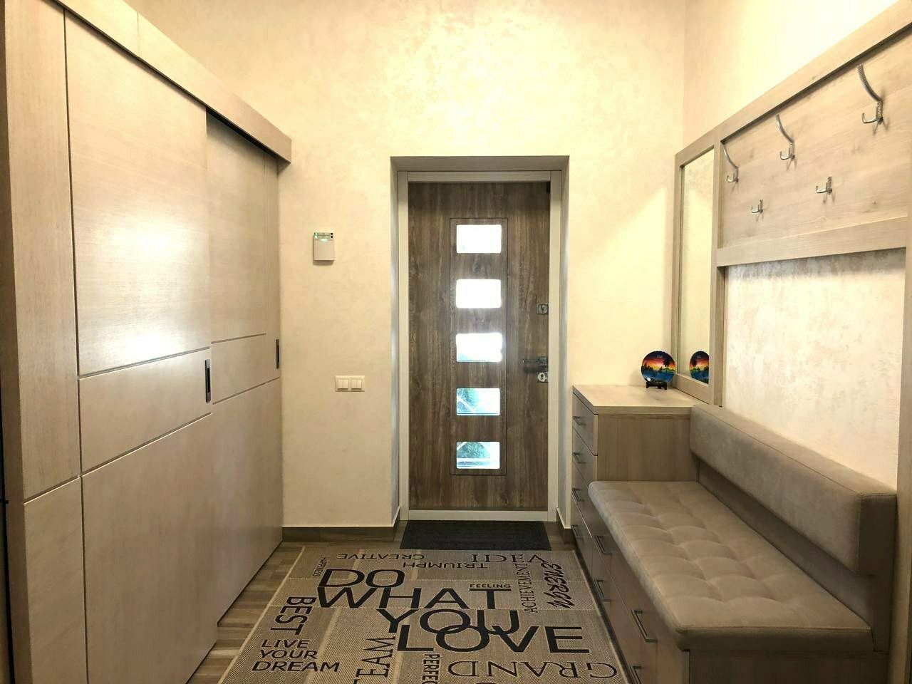 1775009552943557