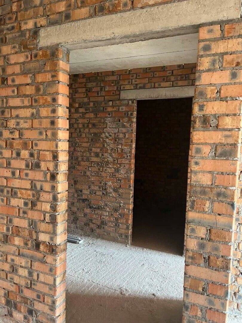 1836090886534557