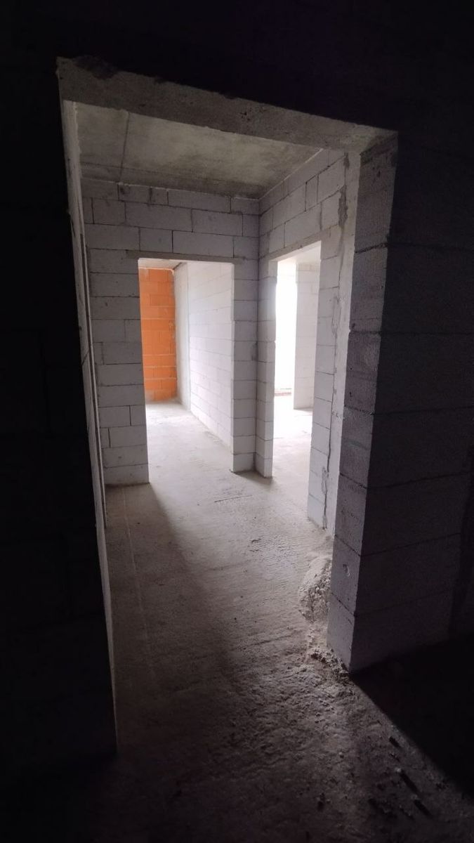 1829635723726558