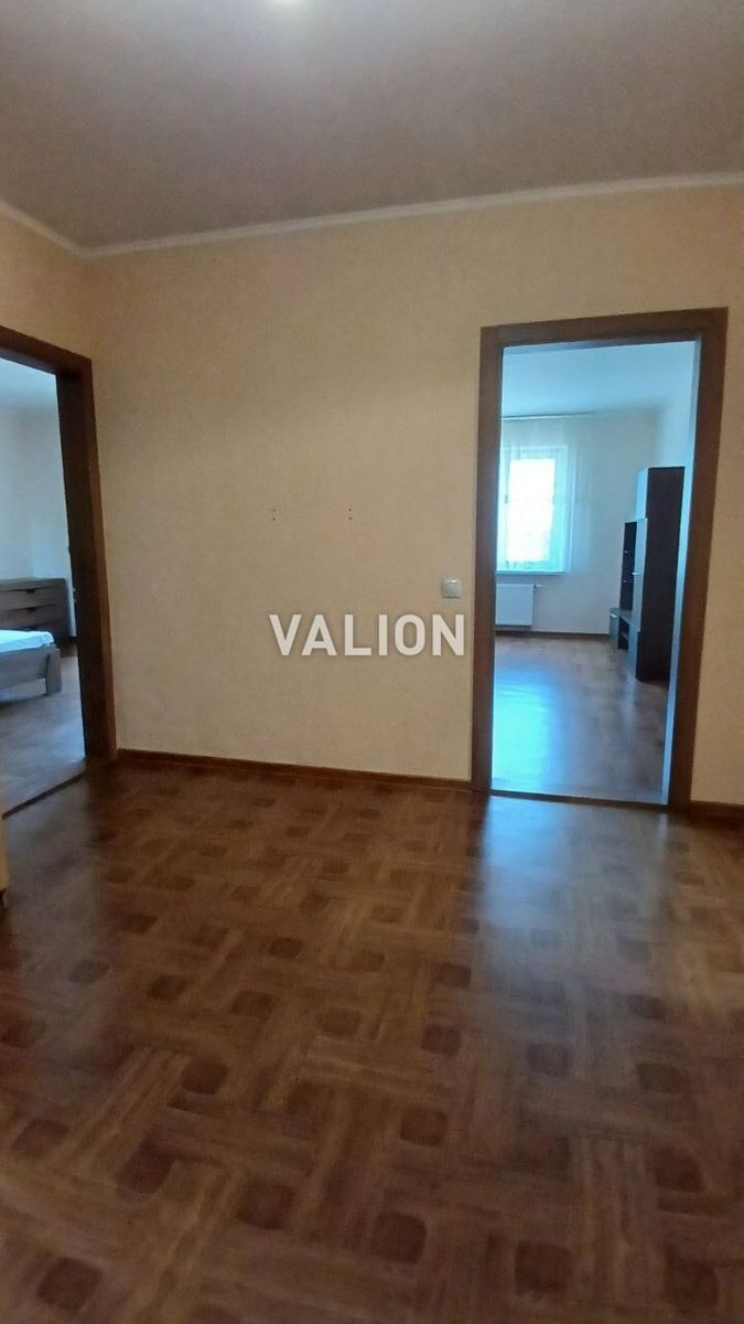 1832558489410559