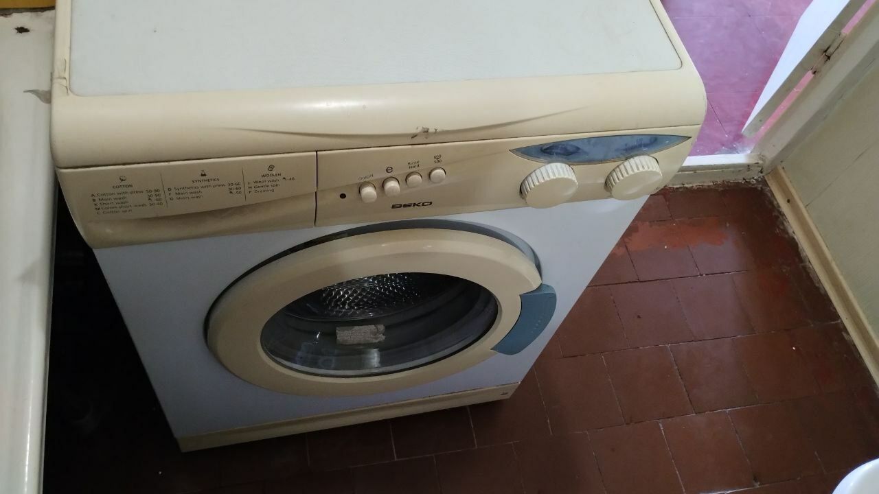 1833795559696056