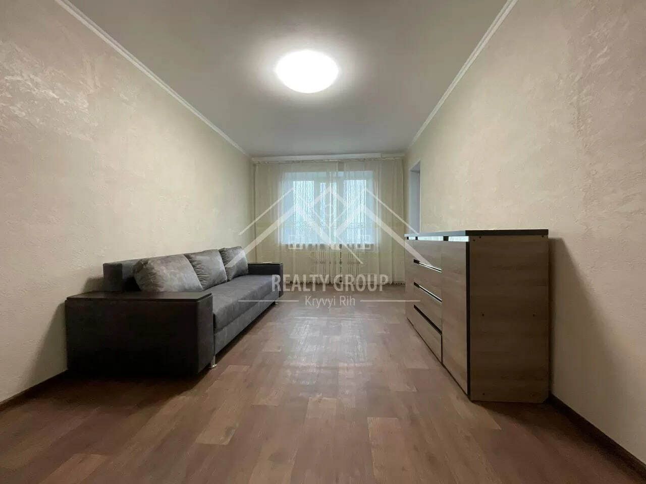 1836977173387056