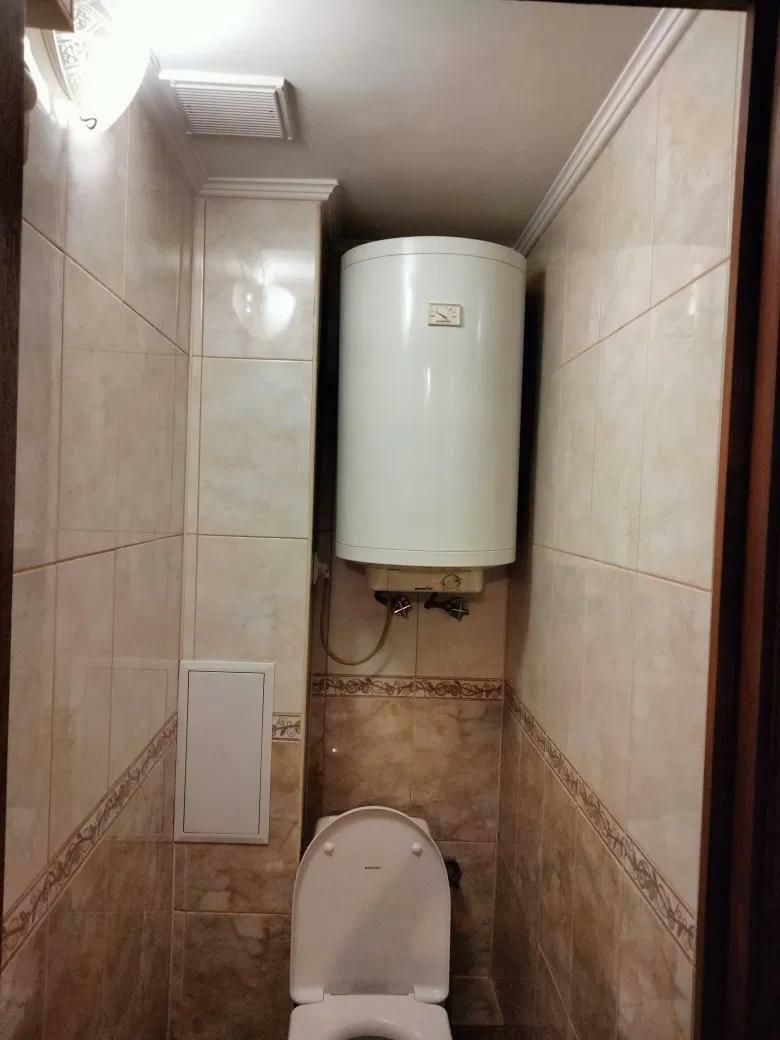 1837349708399560