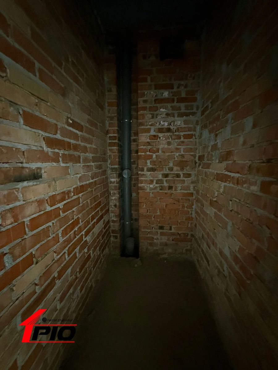 1833534484560561