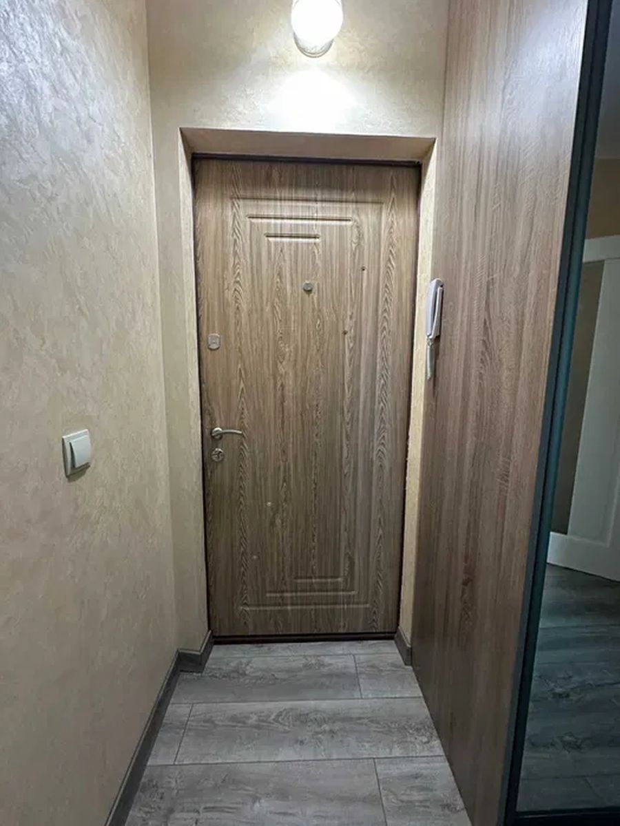 1835713141383561