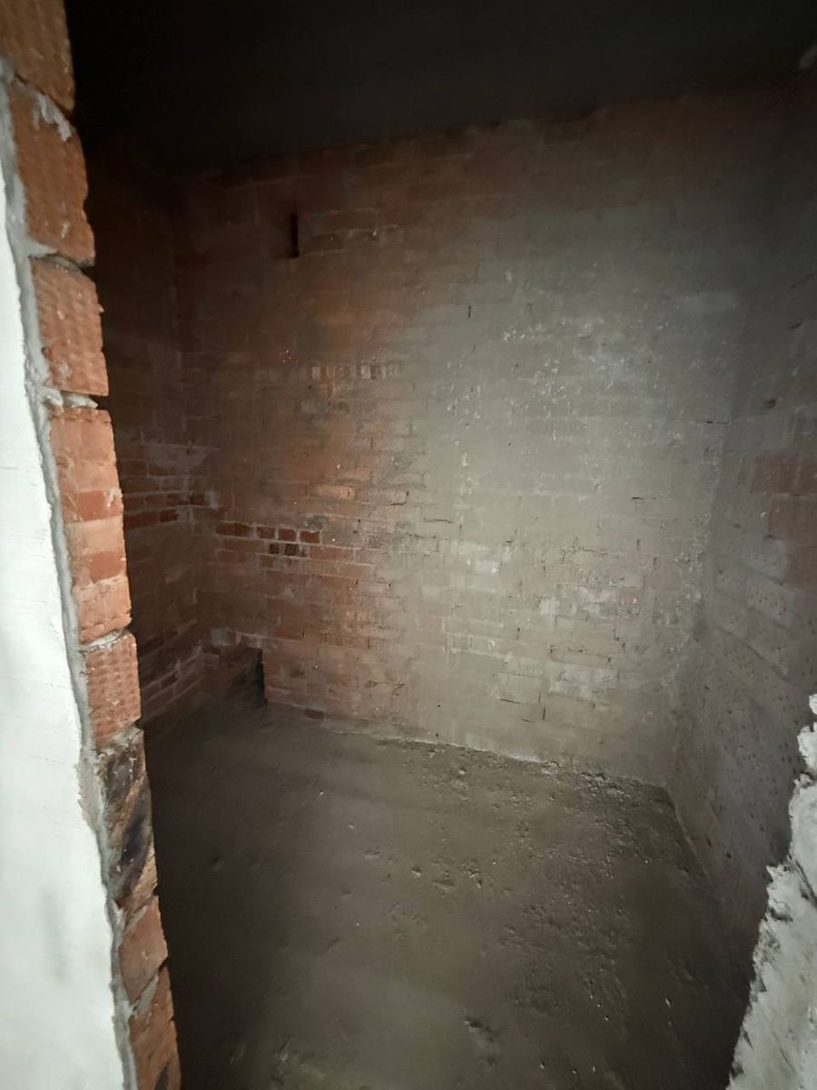 1841867378625561