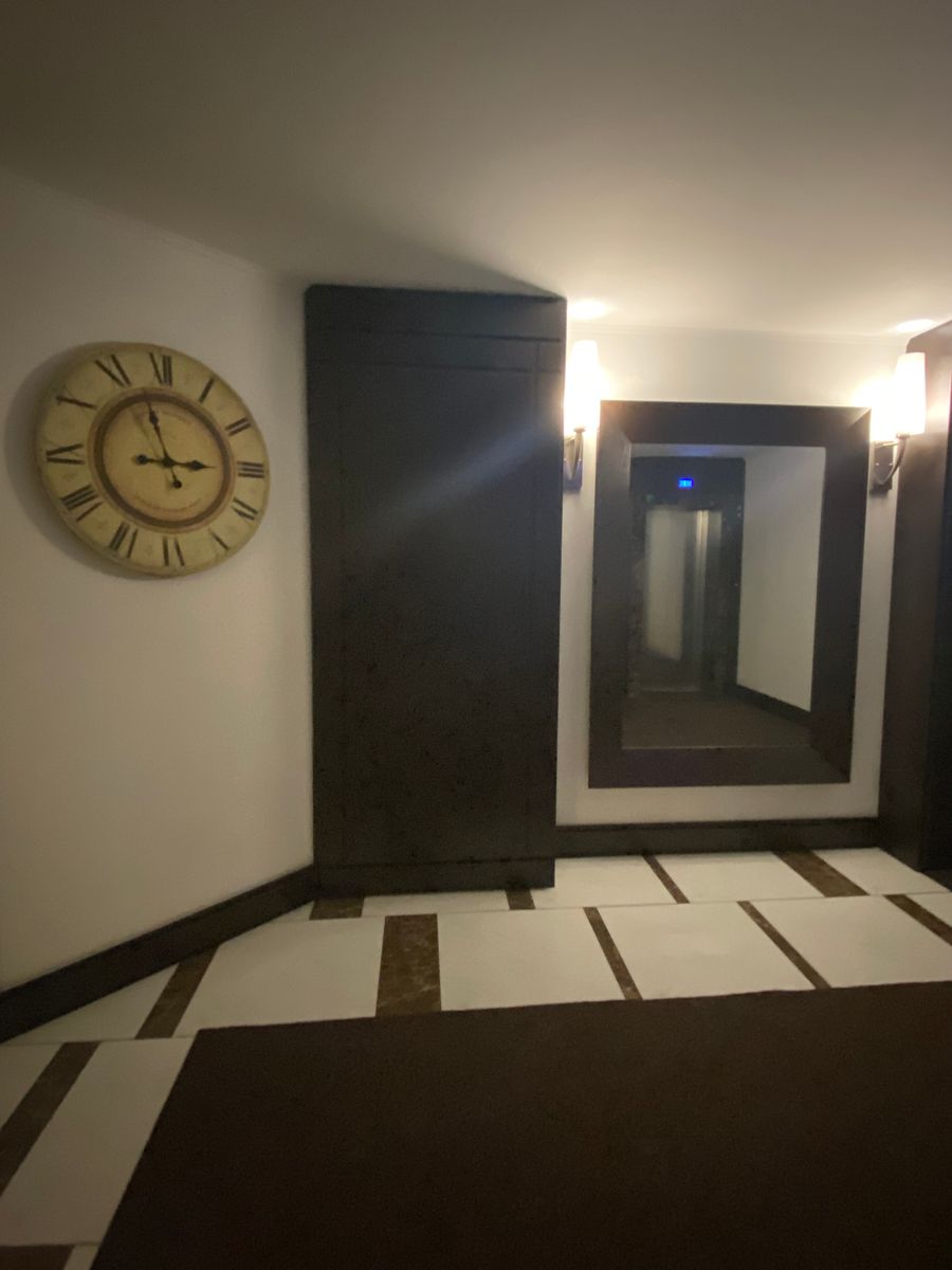1839514794374562