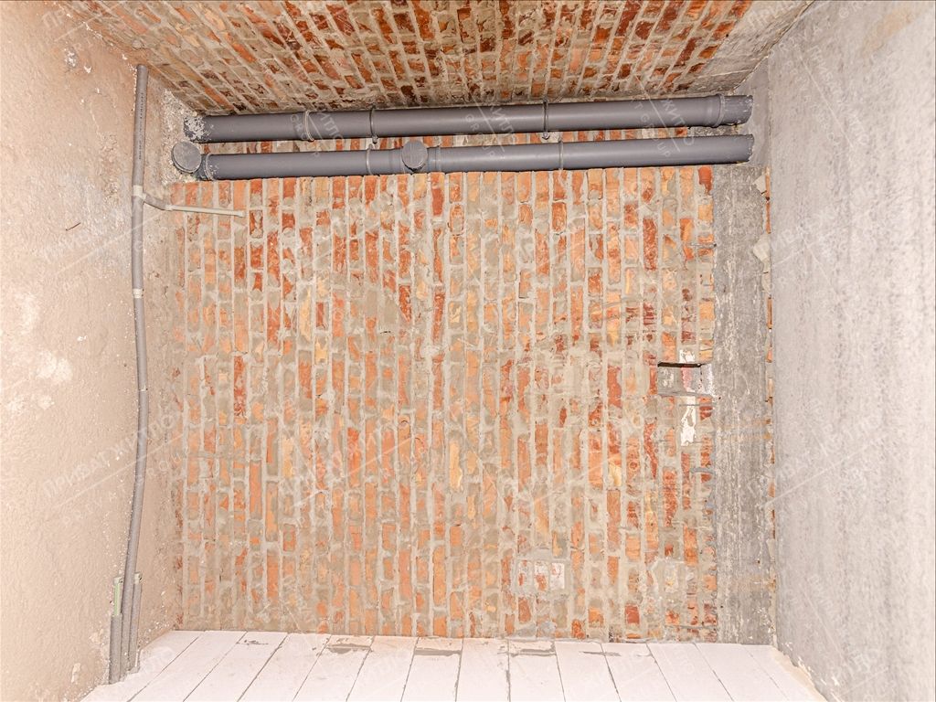 1841784254068563