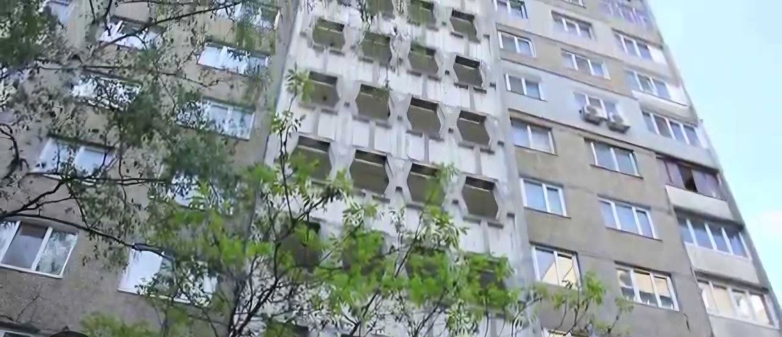 1825647650686565