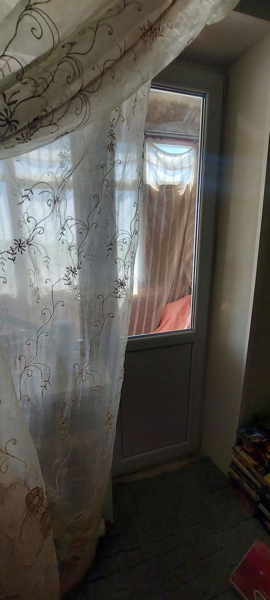 1833017571699565