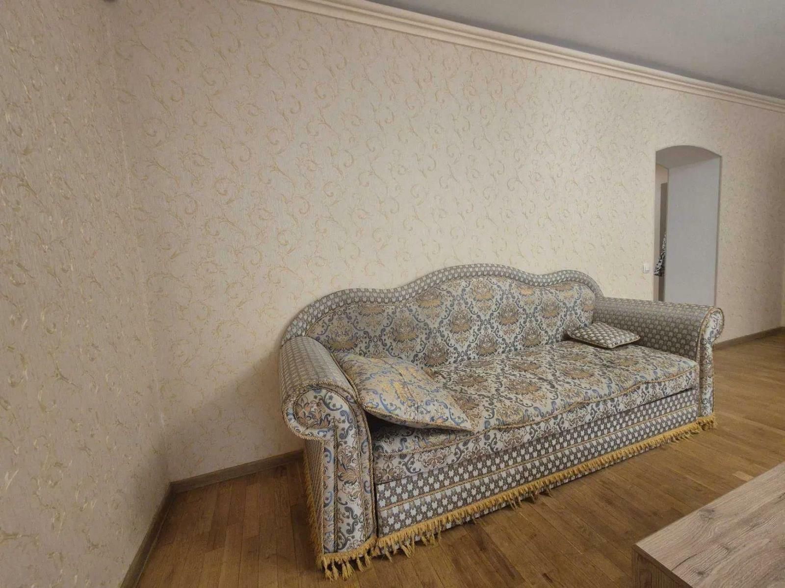 1831824601807567