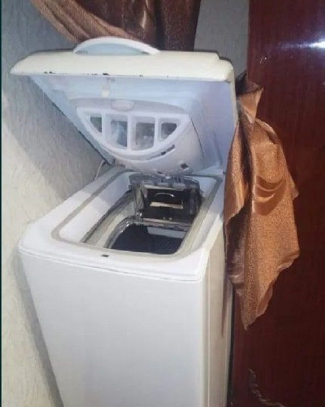 1832560519379567