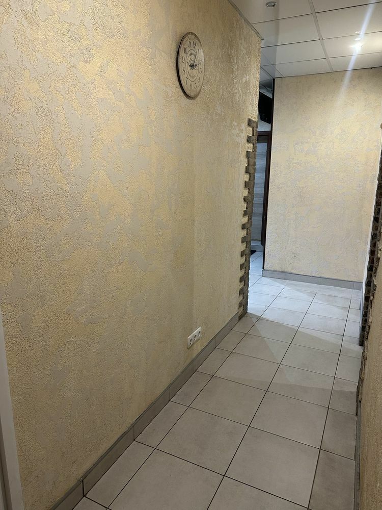 1835887746314567