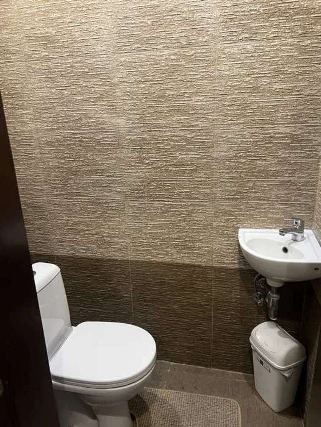 1840341156621567