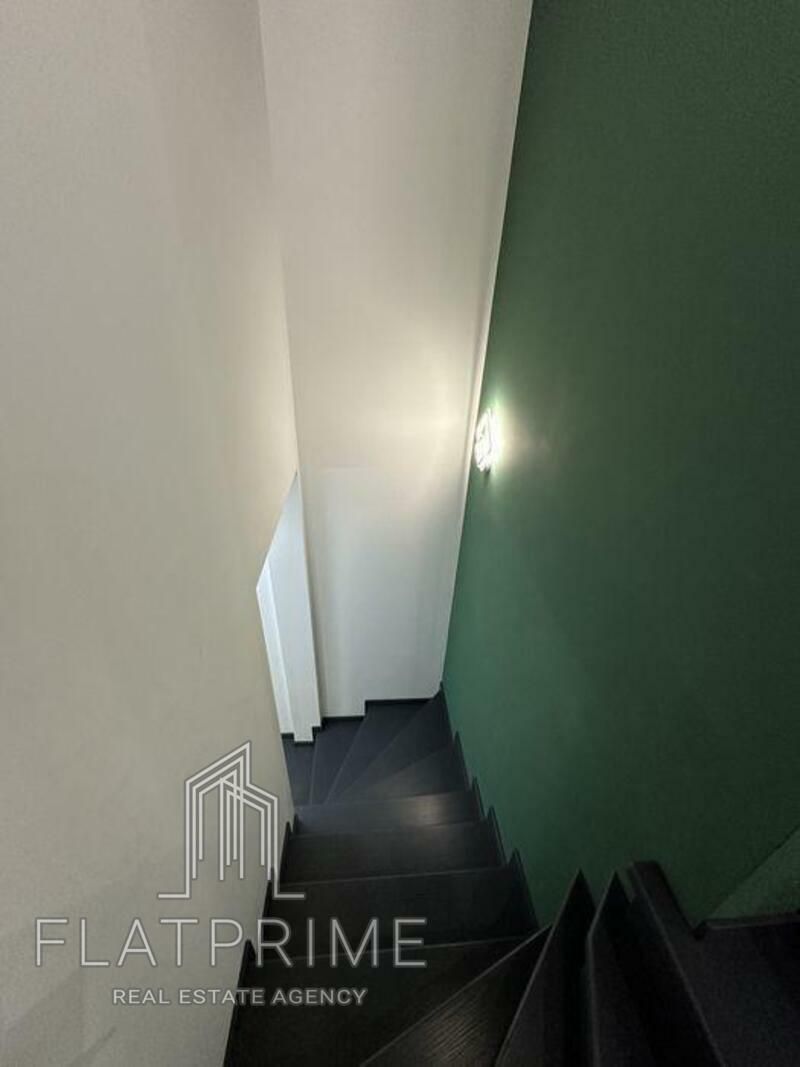 1835714869832568