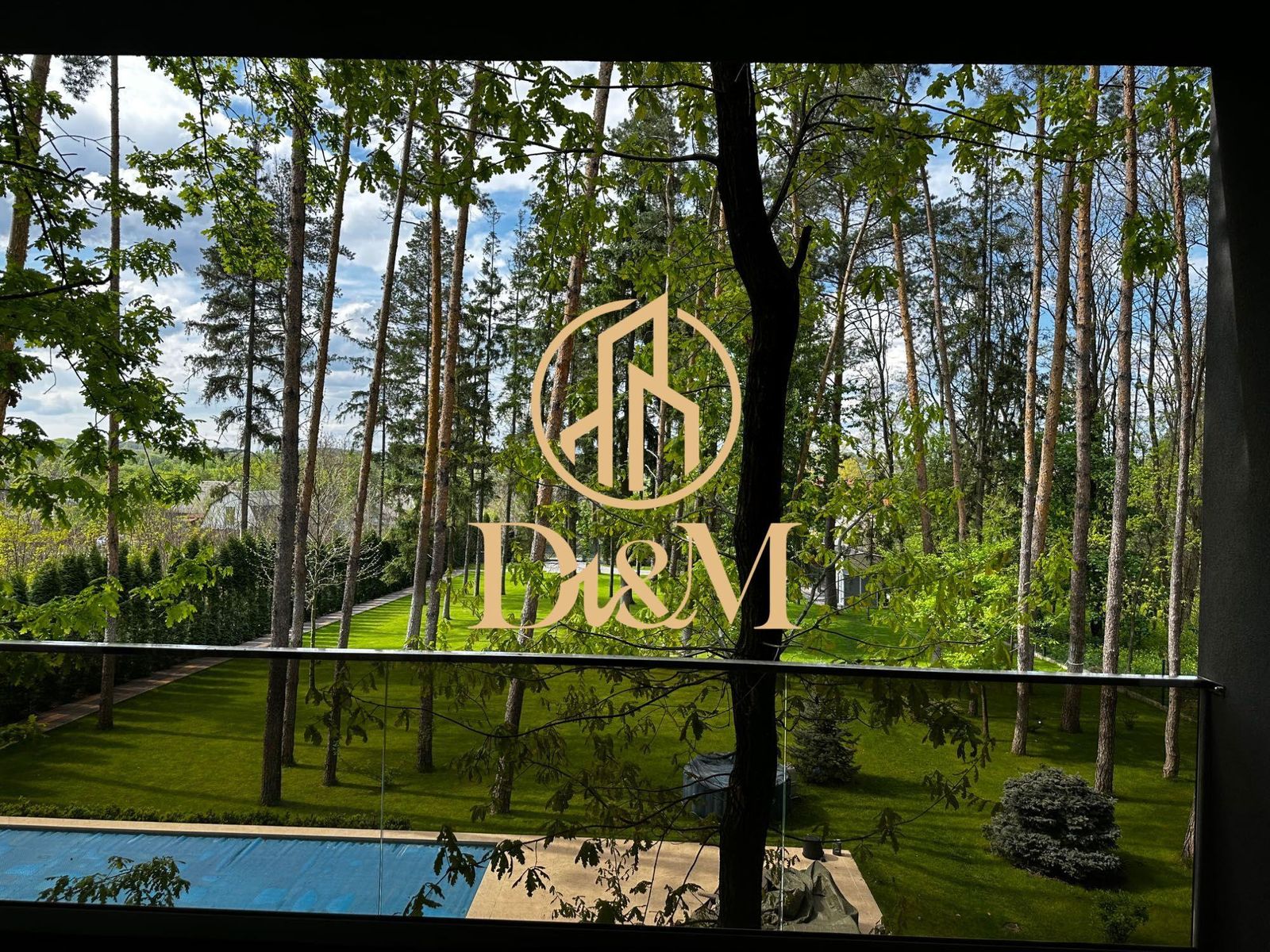 1839784216748568