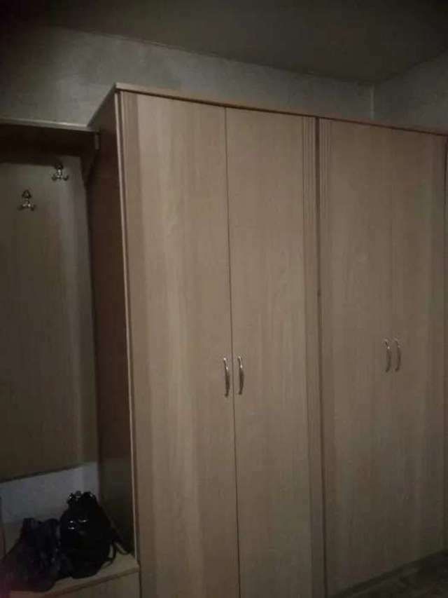 1833908623831569