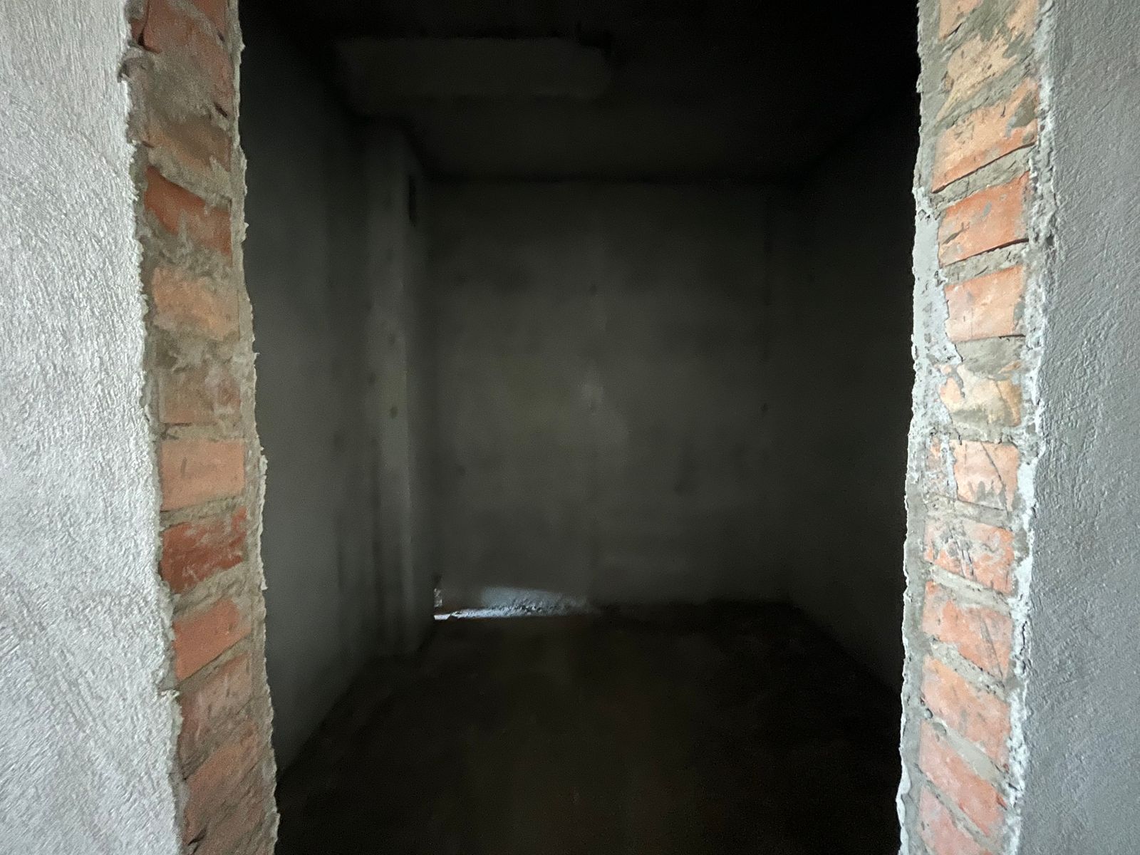 1836621321554057