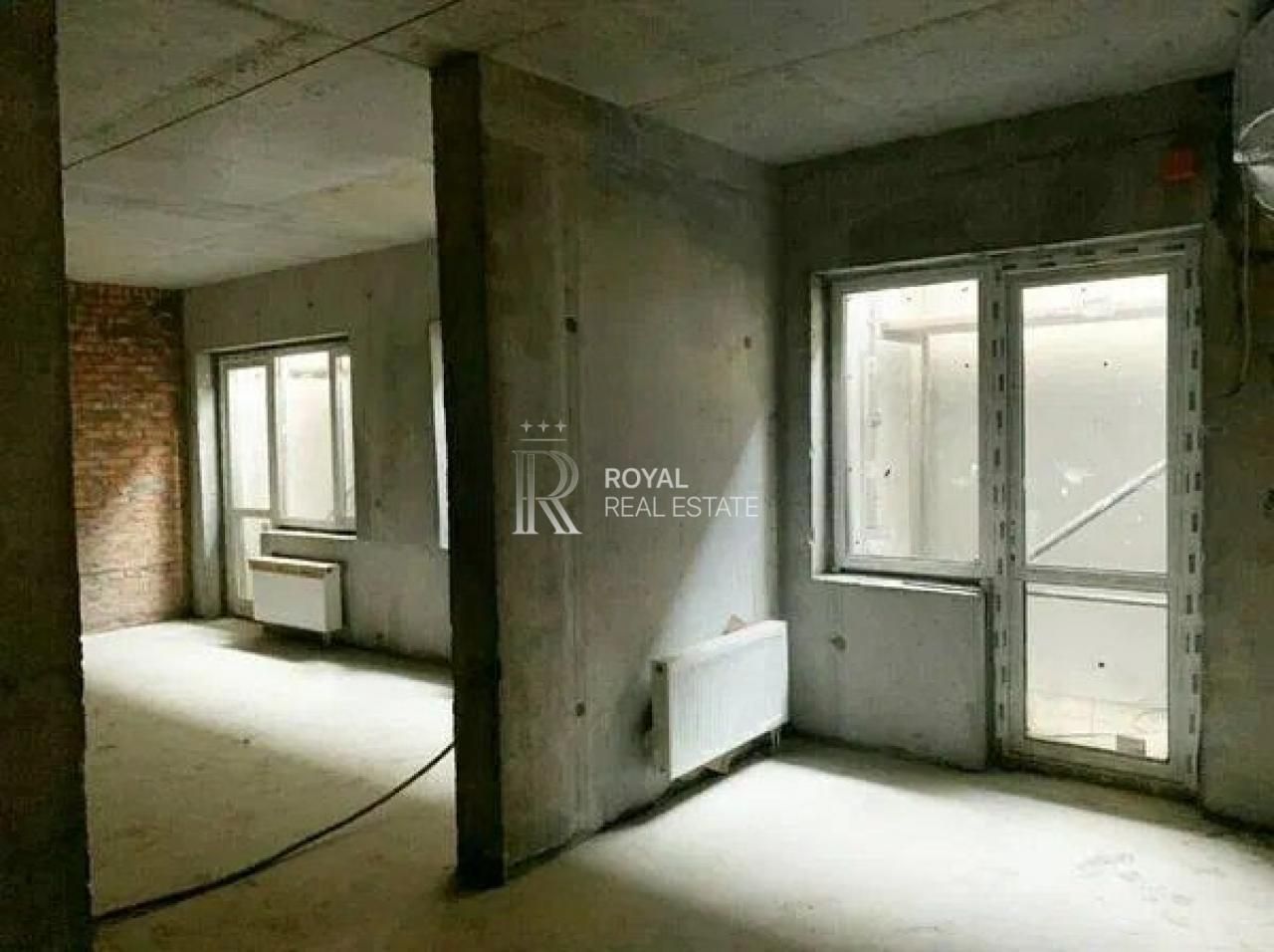 1839799788512570
