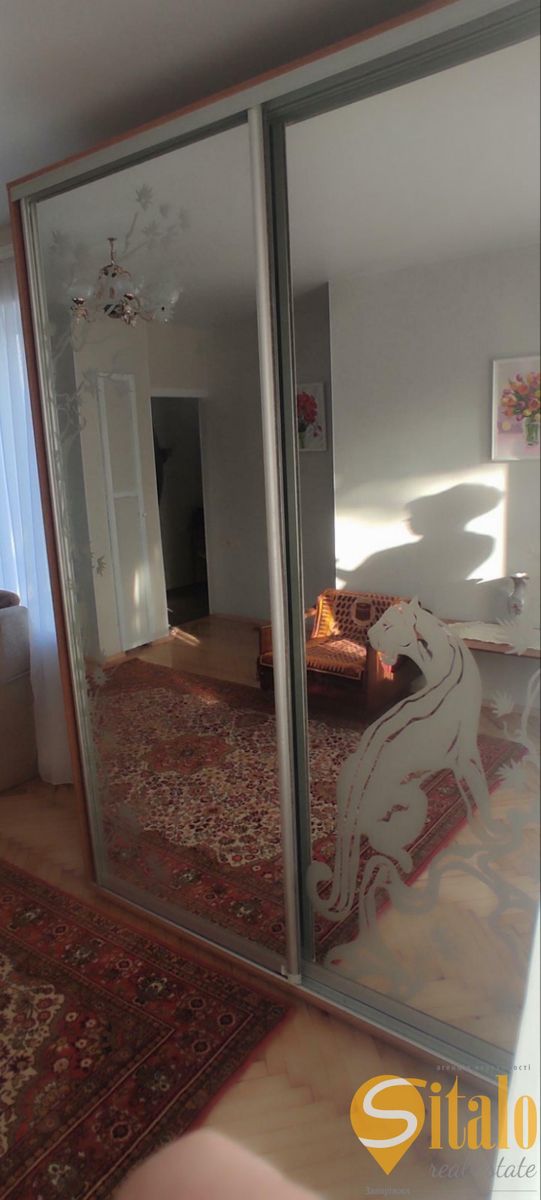 1834559593724571