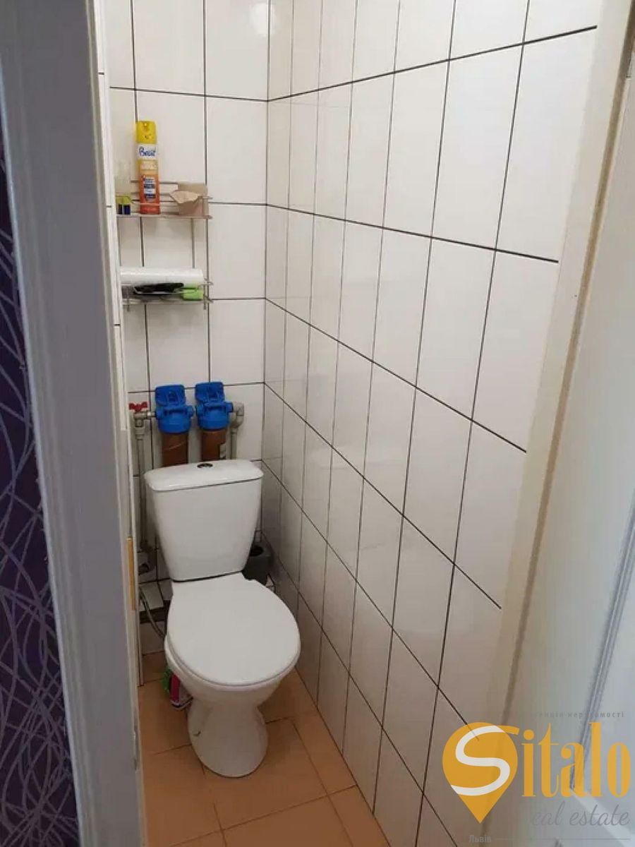 1835984760399571
