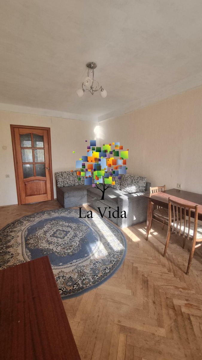 1836438889032571