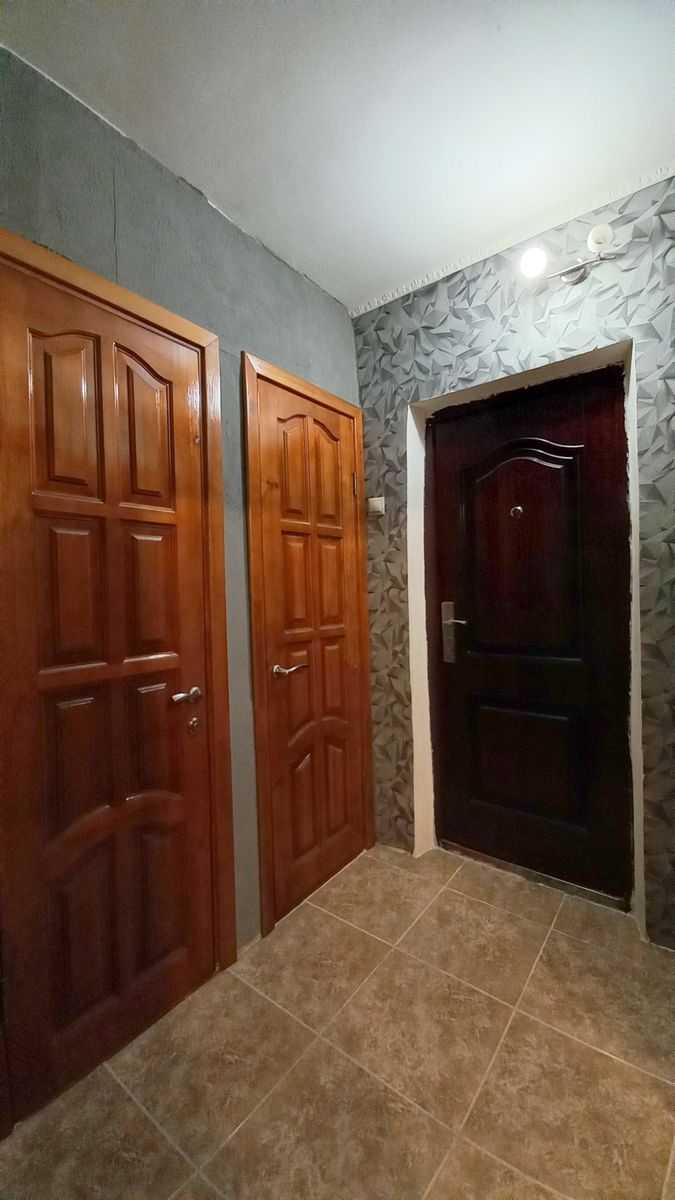 1835059526336572