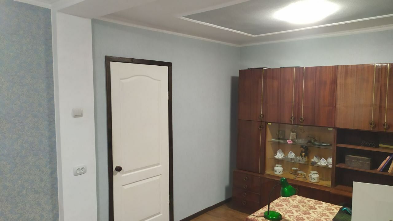 1837178881497572