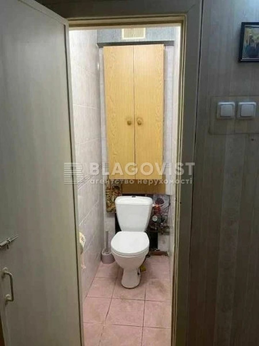1831283884674573