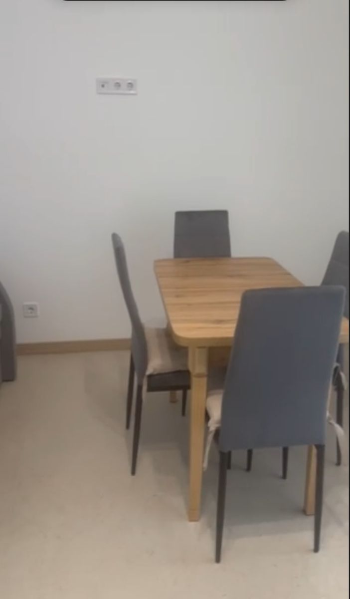 1832338298130573