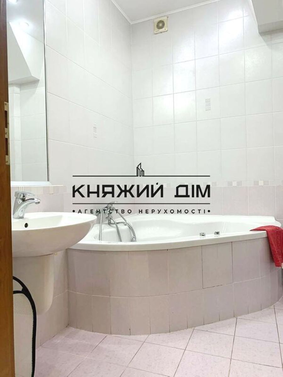 1841062371514573