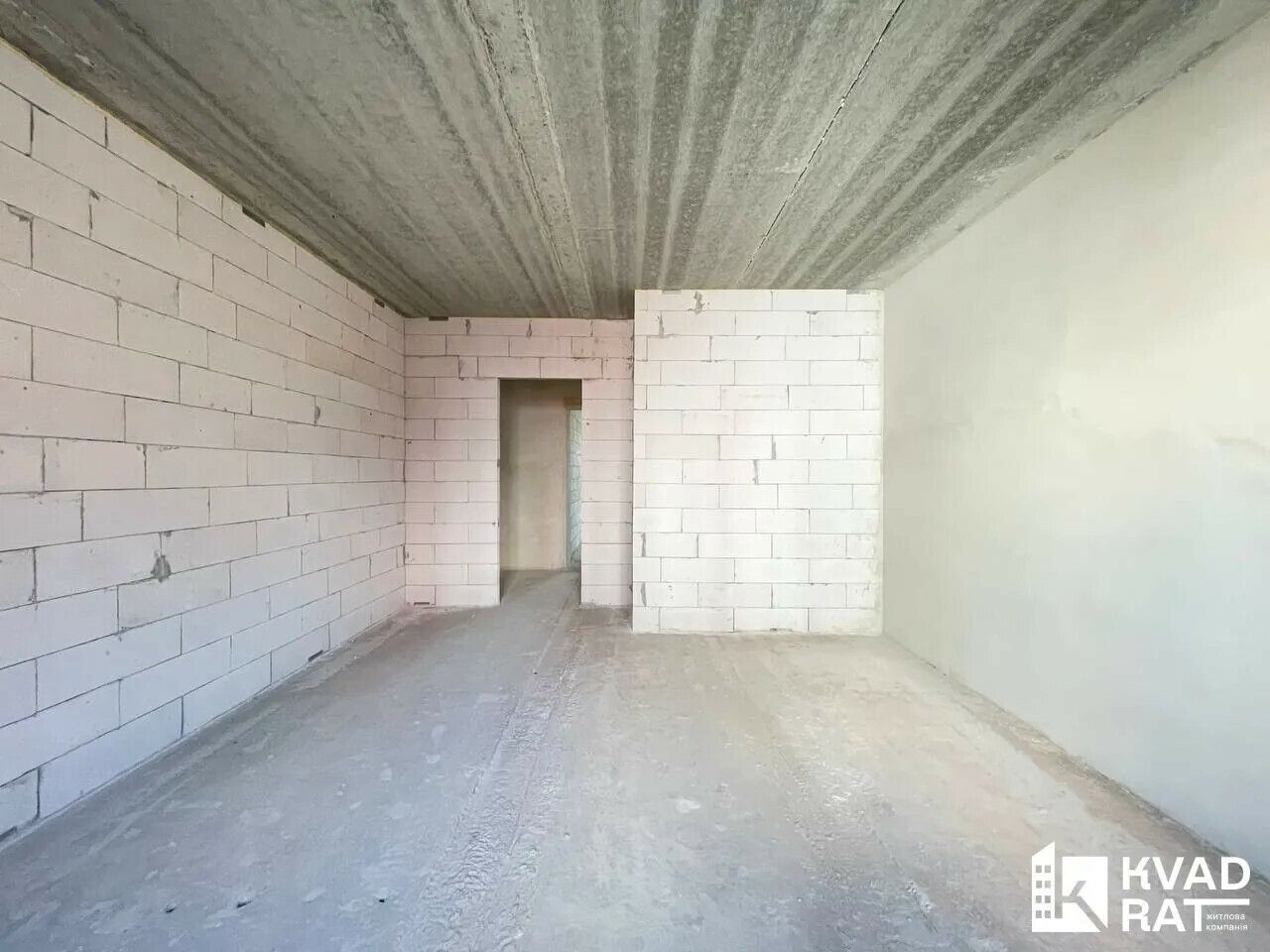 1832642278732574