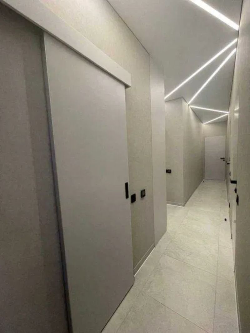 1832821016073574