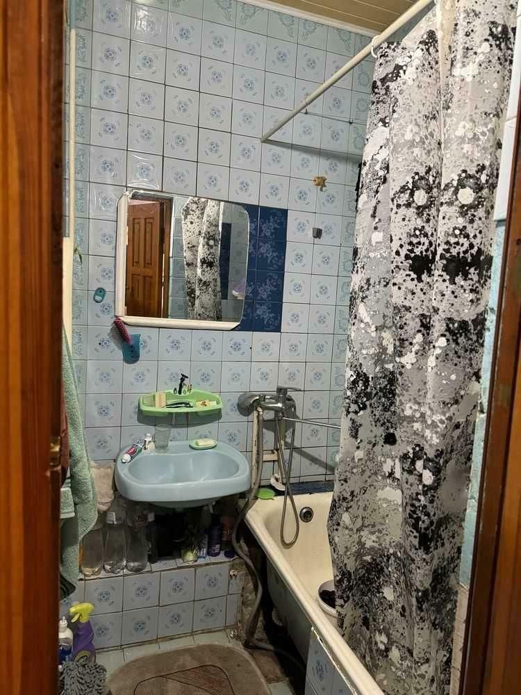 1830904355676575