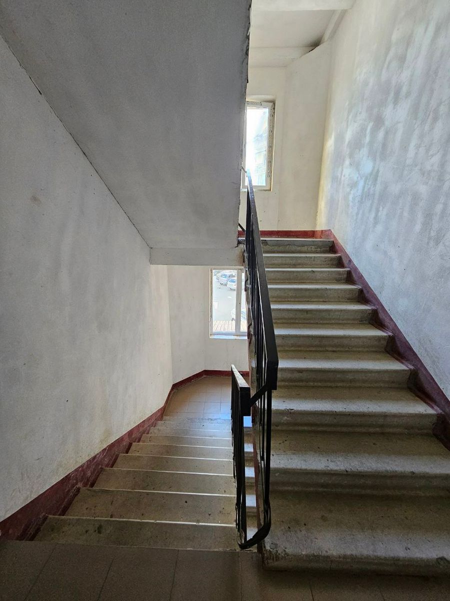 1837356241658577