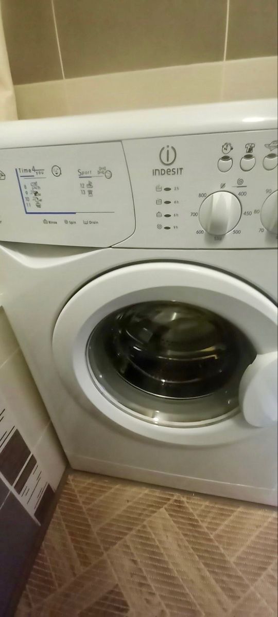 1833919259838578