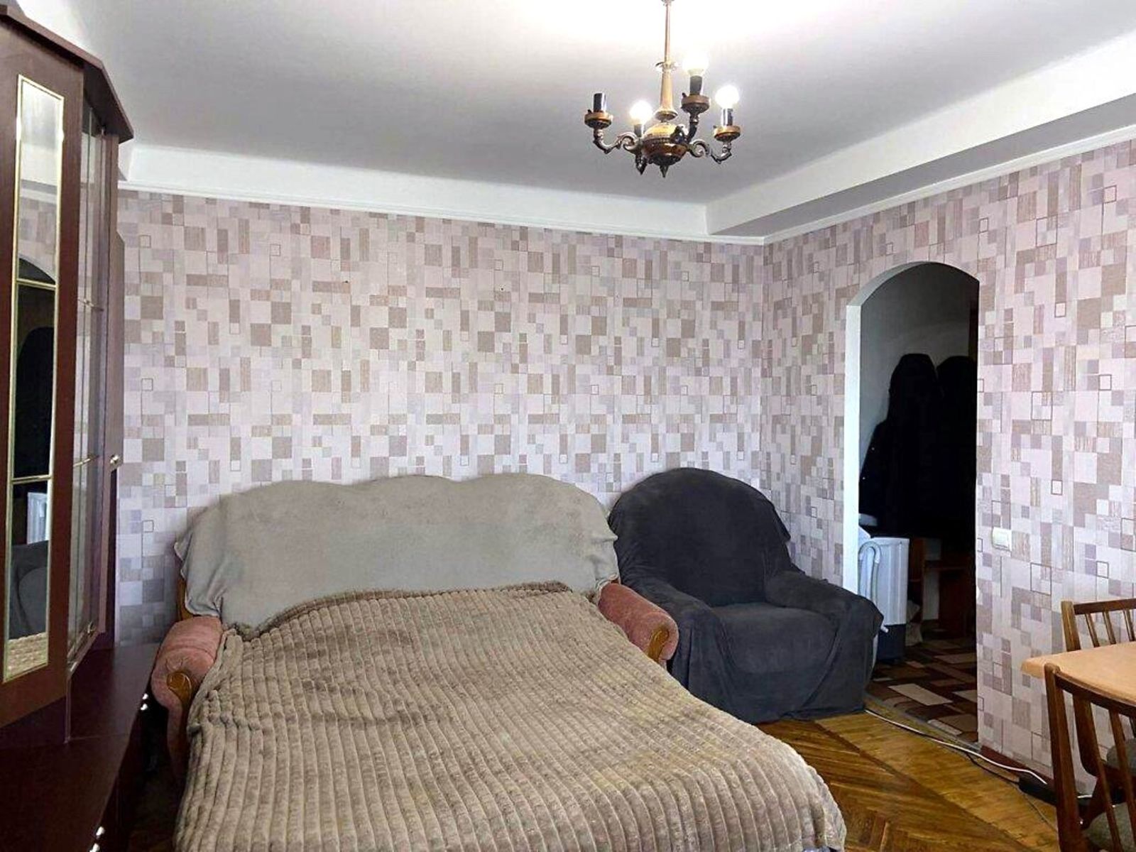 1835549500296578