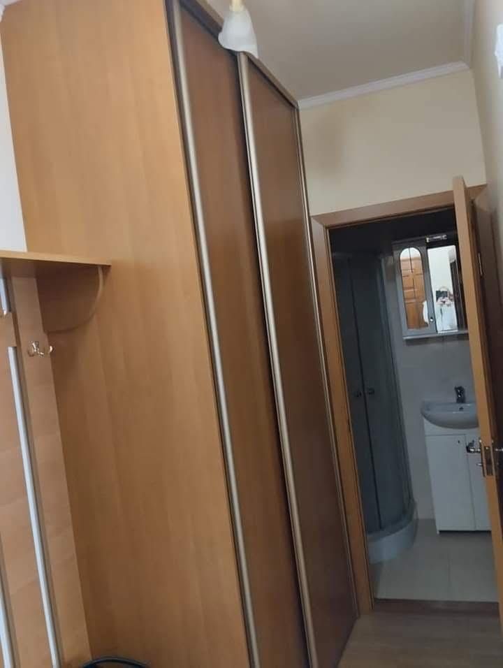 1837786195508578