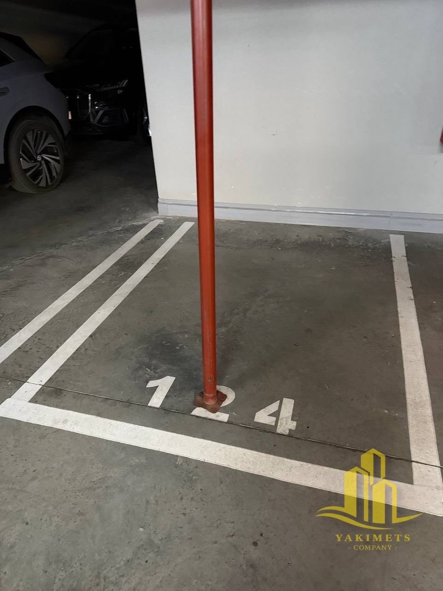 1840869687492578