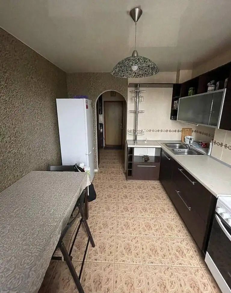 1837834734716579