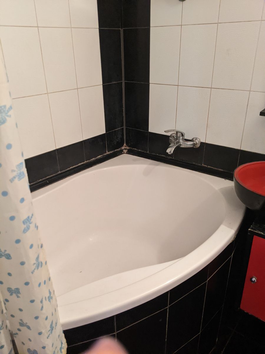 1737948273883058