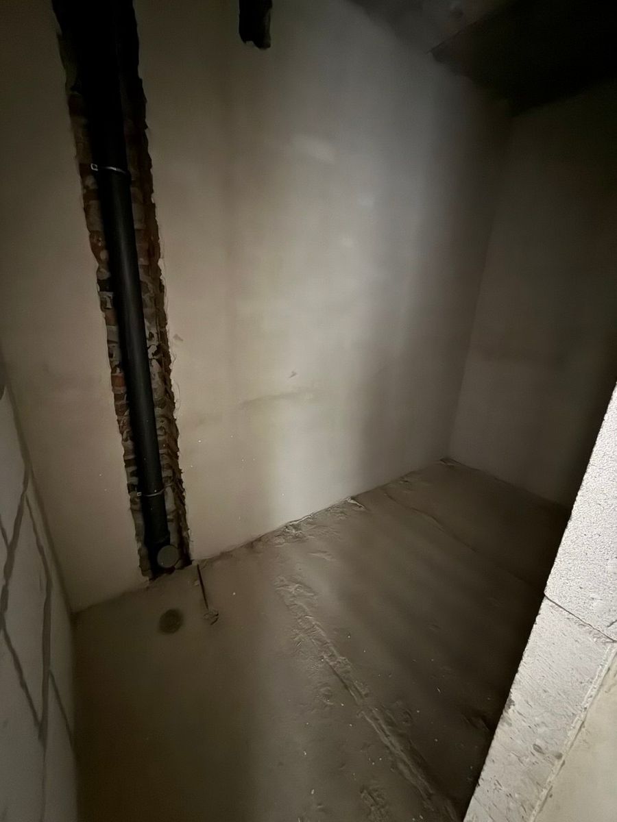 1835162741758581