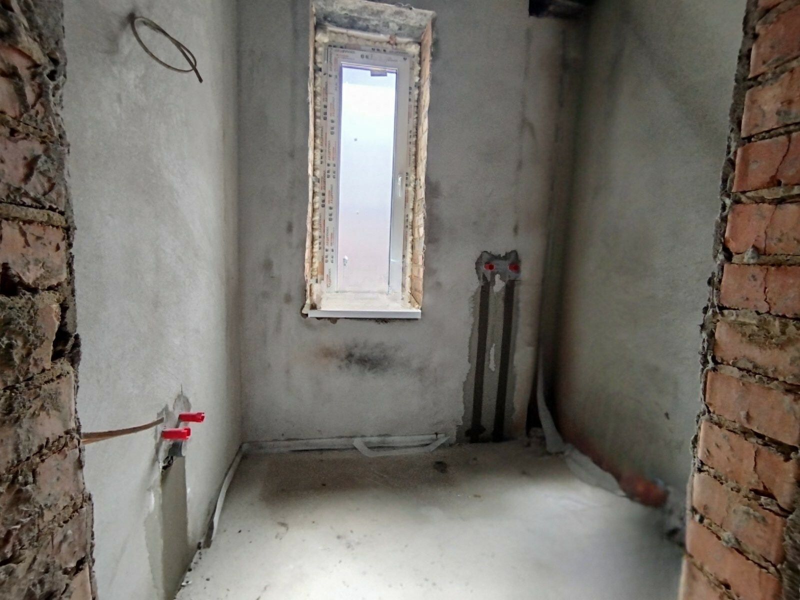1835712794451581