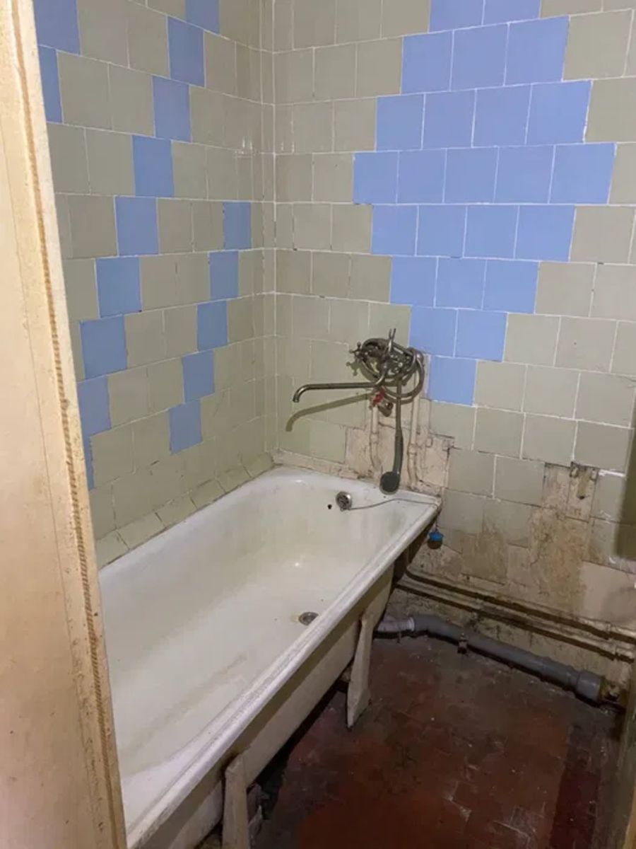 1838253561983581