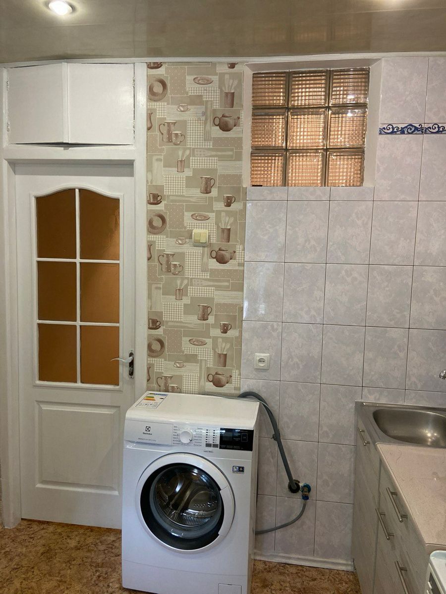 1831907452315582